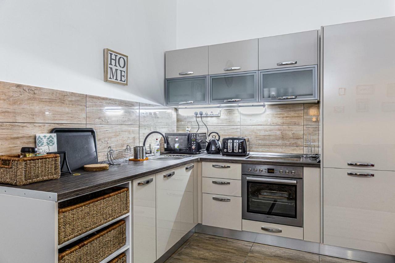 Precious Spot Apartment