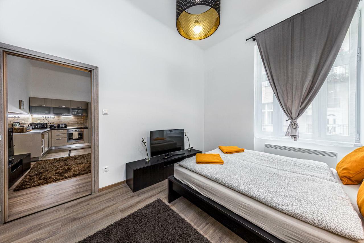Precious Spot Apartment